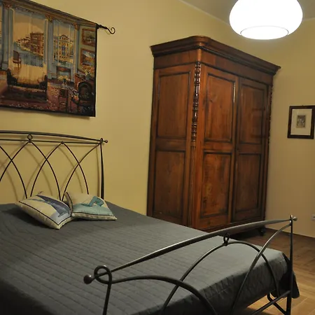 La Tana Di Sofia Penzion 4*