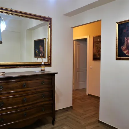 La Tana Di Sofia 4*