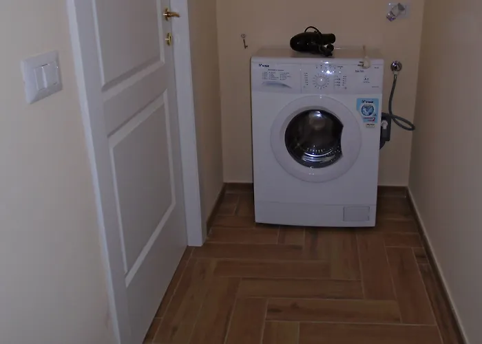 Affittacamere La Tana Di Sofia 4*