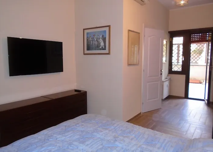 La Tana Di Sofia Affittacamere 4*