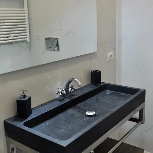 La Tana Di Sofia Affittacamere 4*